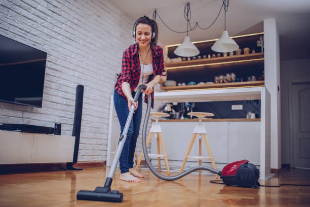 Dicas práticas e truques eficazes para facilitar a limpeza doméstica e manter a casa sempre organizada.
